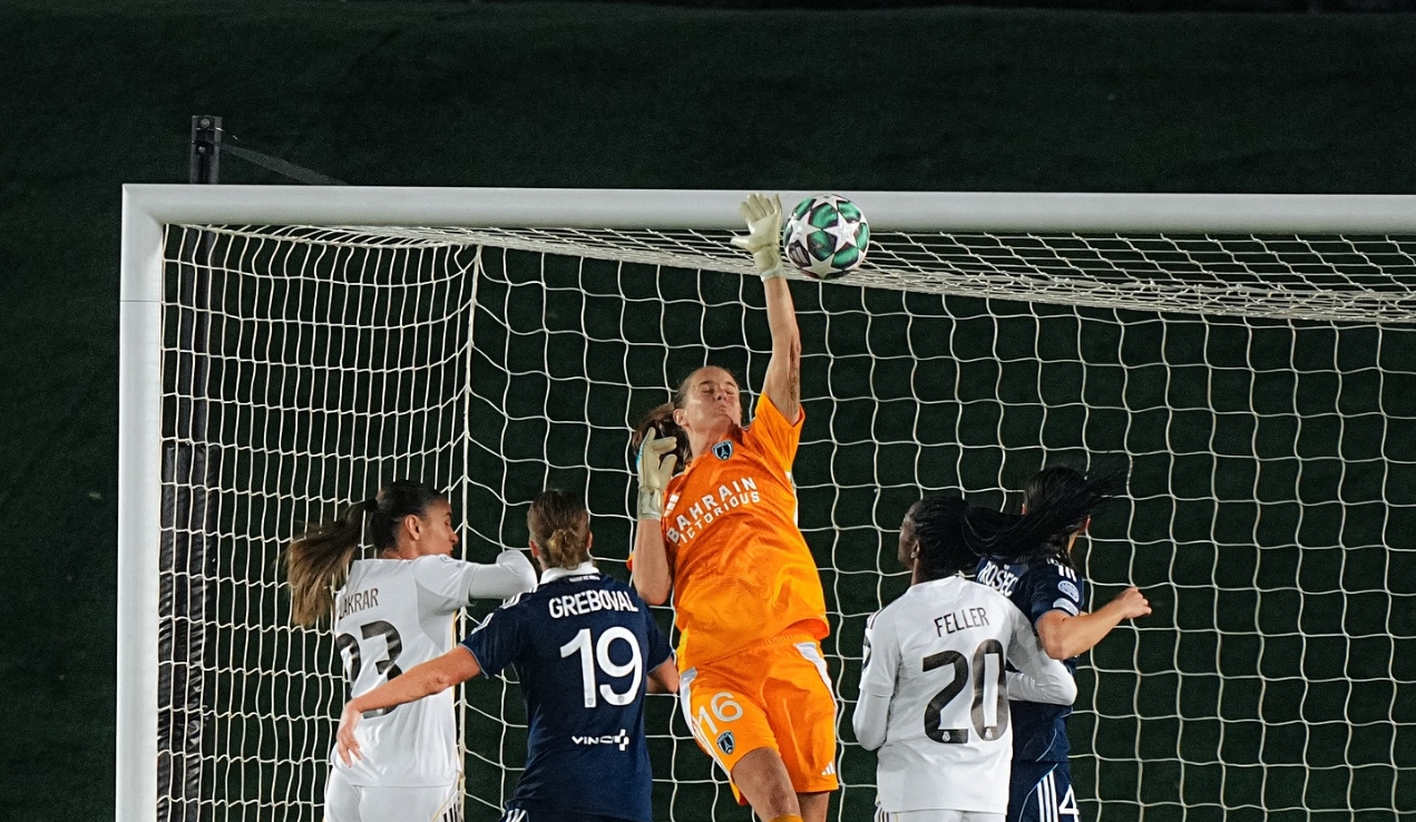 Real Madrid Femenino Selamatkan Poin Hadapi Paris FC